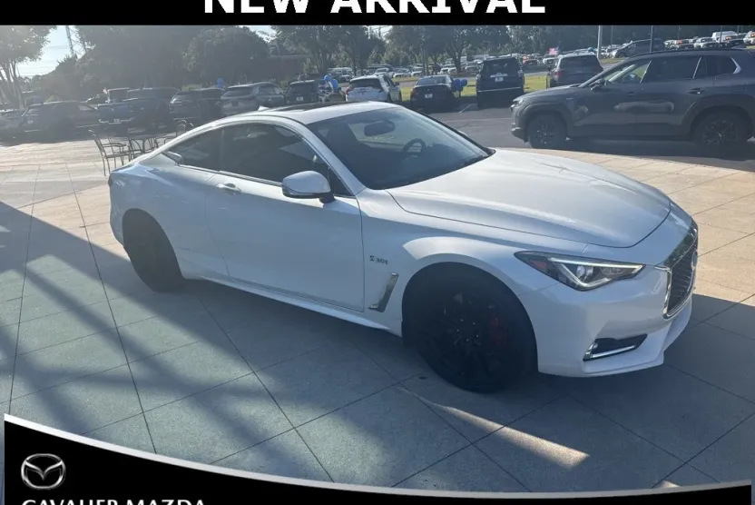 2018 Infiniti Q60 Red Sport 400 photo 1