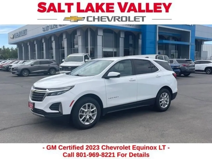 2023 Chevrolet Equinox LT photo 1