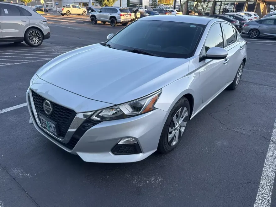 2020 Nissan Altima 2.5 S photo 1