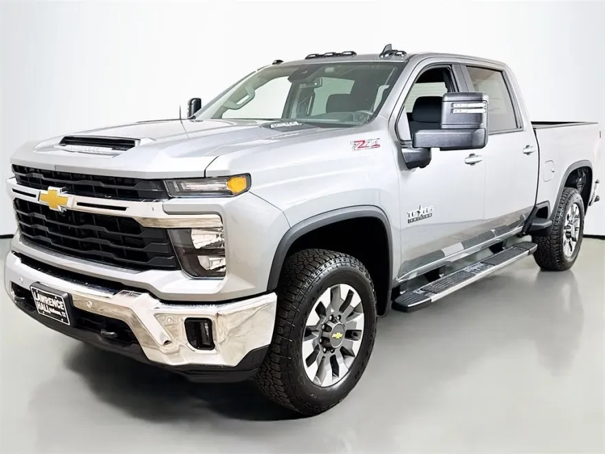 2025 Chevrolet Silverado 2500HD LT photo 1