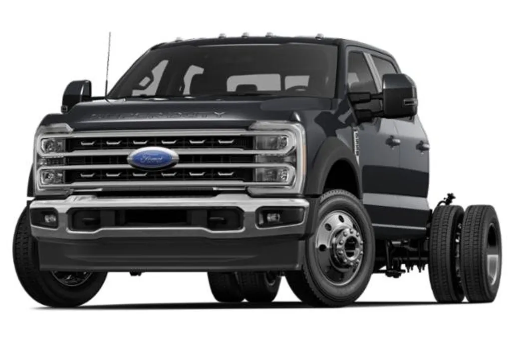 2025 Ford F-550 XL photo 1