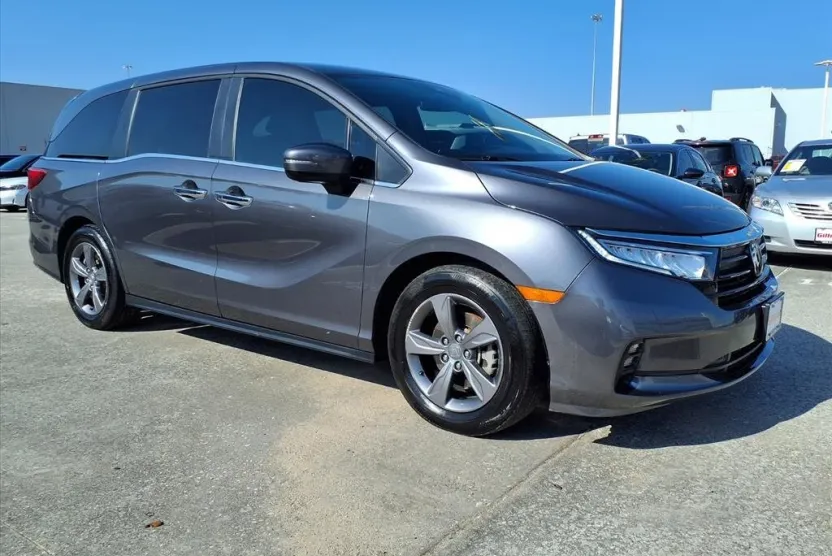 2023 Honda Odyssey EX photo 1