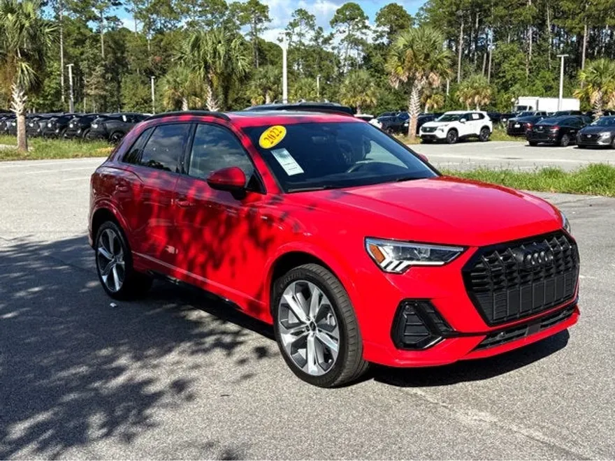 2022 Audi Q3 S line Premium Plus photo 1