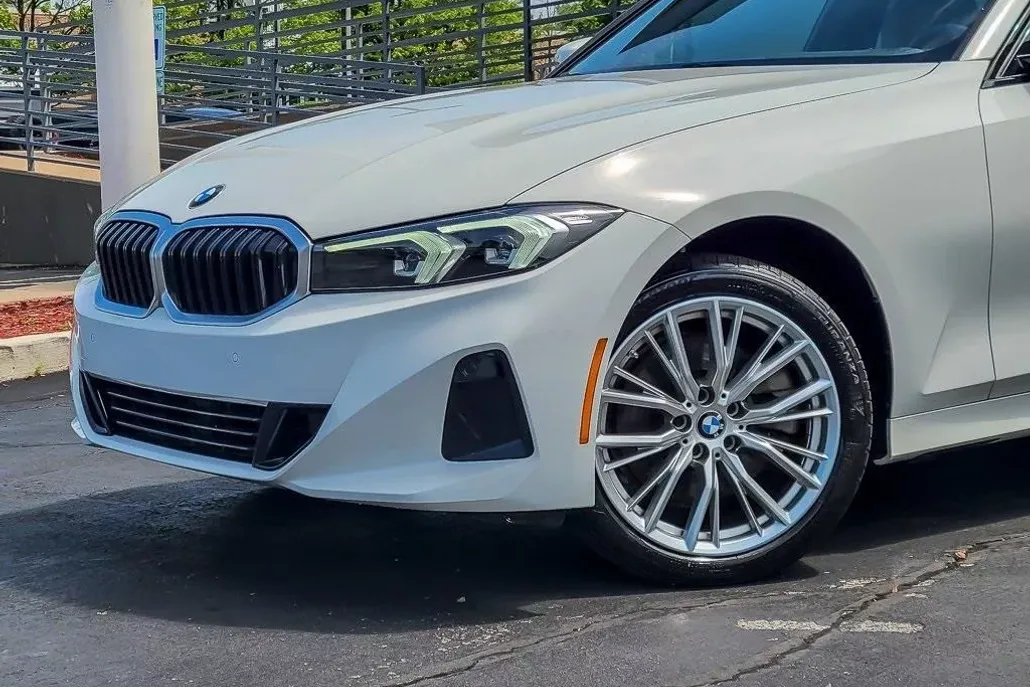 2023 Bmw 330i xDrive photo 1