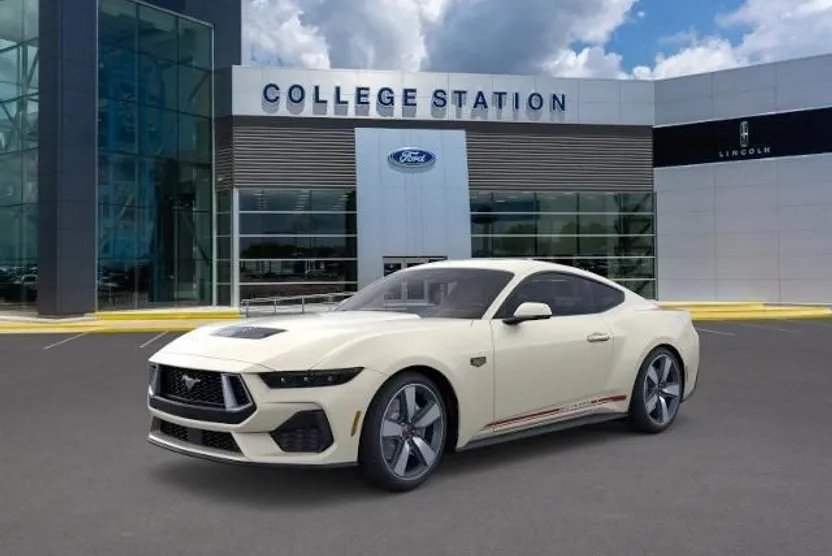2025 Ford Mustang GT Premium photo 1