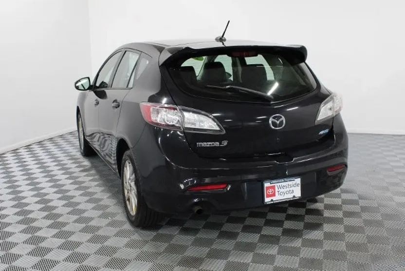 2013 Mazda Mazda3 Grand Touring Hatchback photo 1