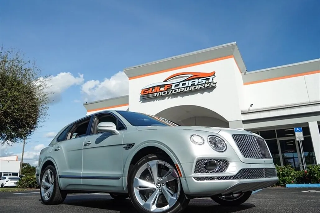 2018 Bentley Bentayga photo 1