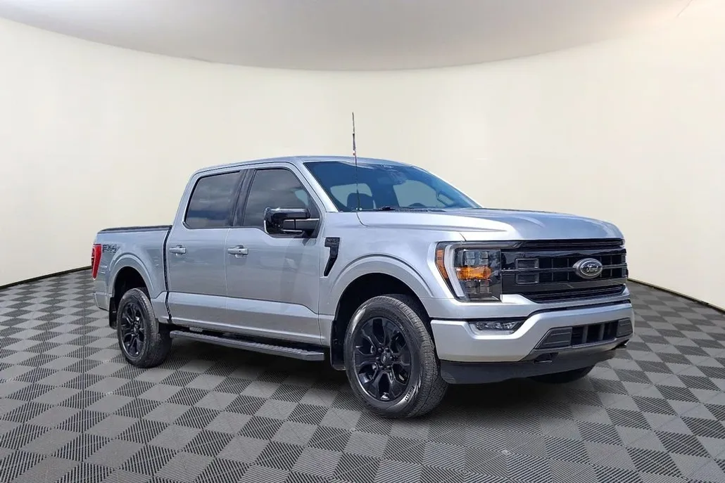 2022 Ford F-150 XLT photo 1
