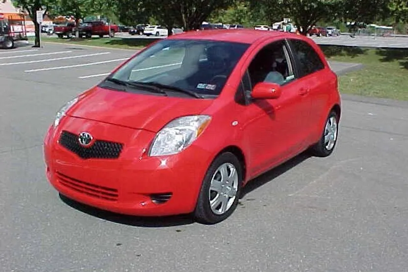 2007 Toyota Yaris Base photo 1
