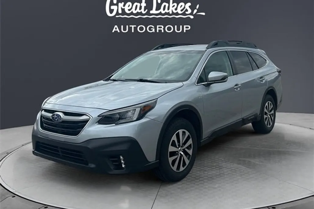 2021 Subaru Outback Premium photo 1