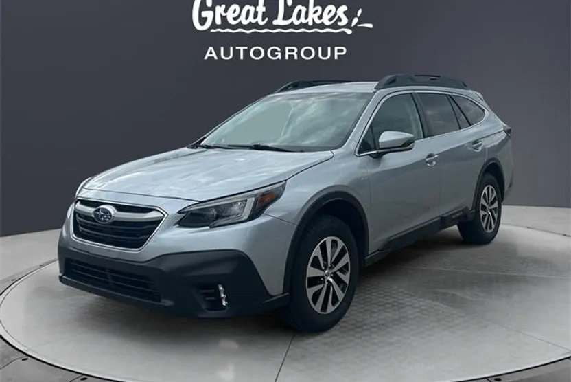 2021 Subaru Outback Premium photo 1