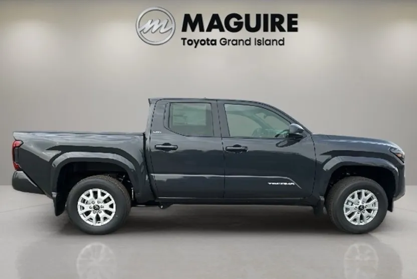 2025 Toyota Tacoma TRD Sport 4x4 Double Cab photo 1