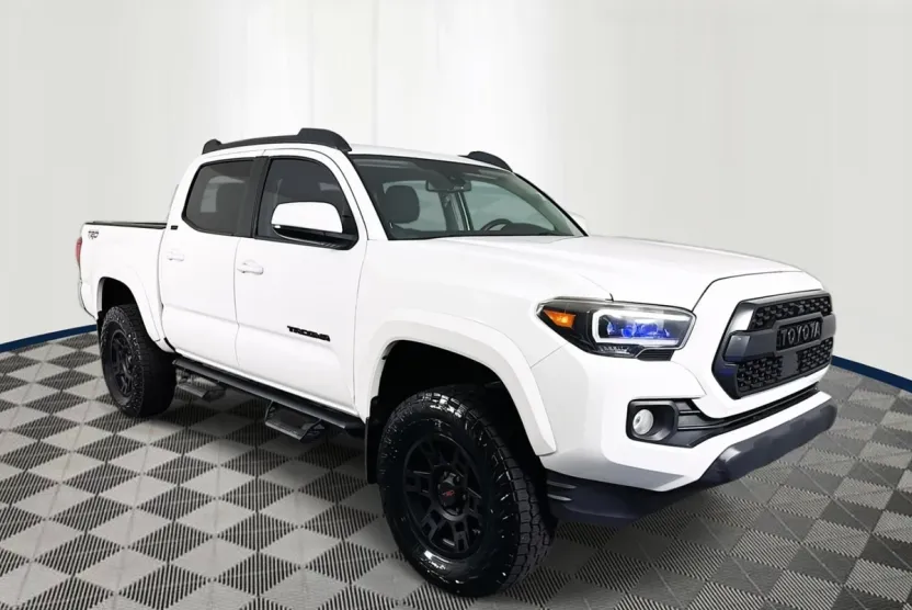 2021 Toyota Tacoma SR5 photo 1