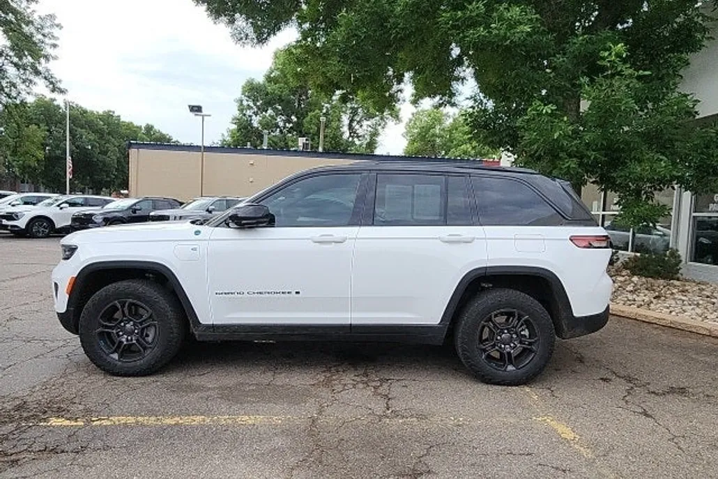 2024 Jeep Grand Cherokee Trailhawk 4xe photo 1