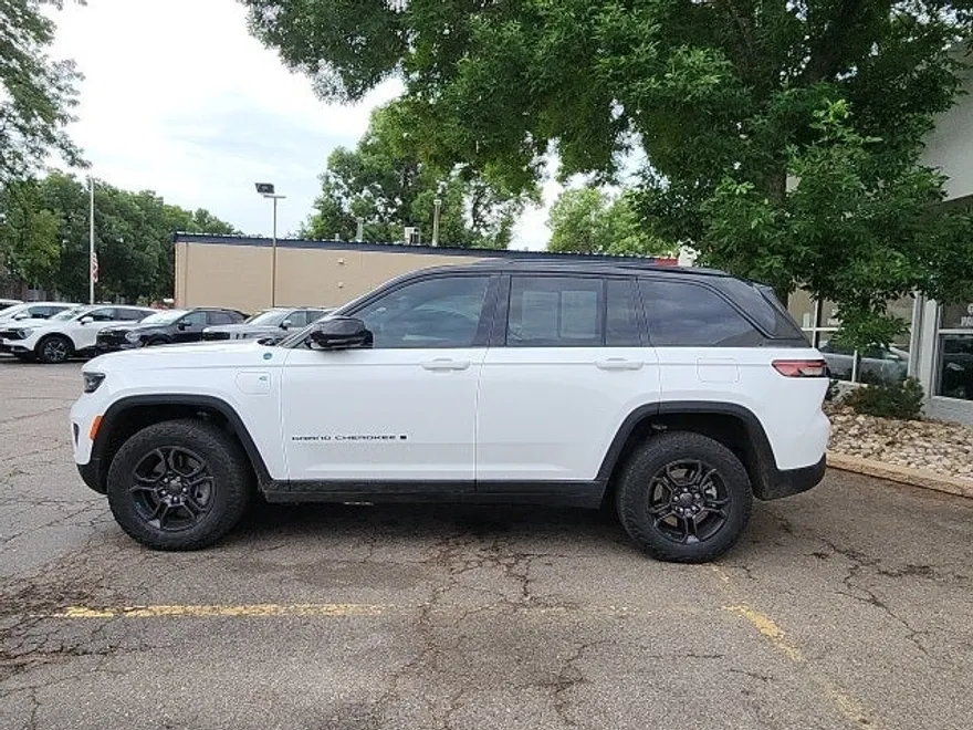 2024 Jeep Grand Cherokee Trailhawk 4xe photo 1