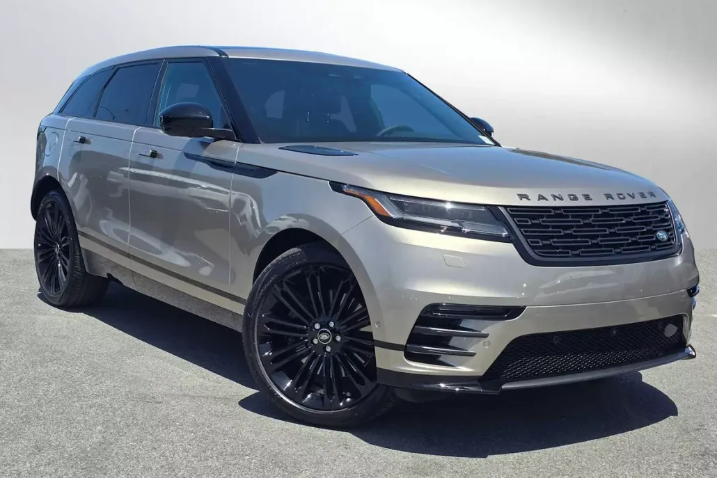 2026 Land Rover Range Rover Velar SE photo 1