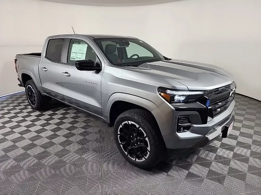 2026 Chevrolet Colorado Z71 photo 1