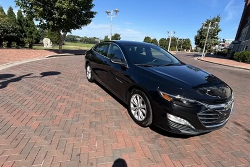 2020 Chevrolet Malibu 1LT photo 1