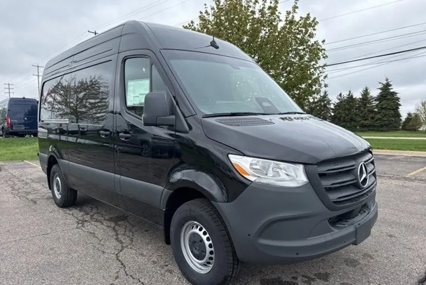 2025 Mercedes Benz Sprinter Cargo Van 2500 Standard Roof photo 1