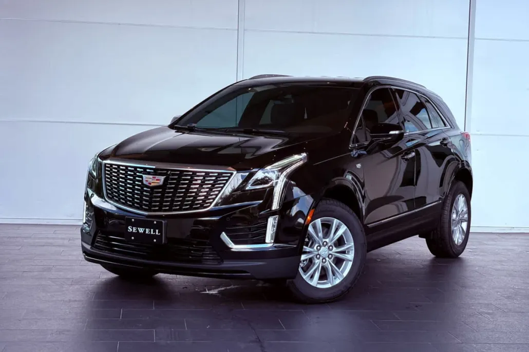 2025 Cadillac XT5 Luxury photo 1