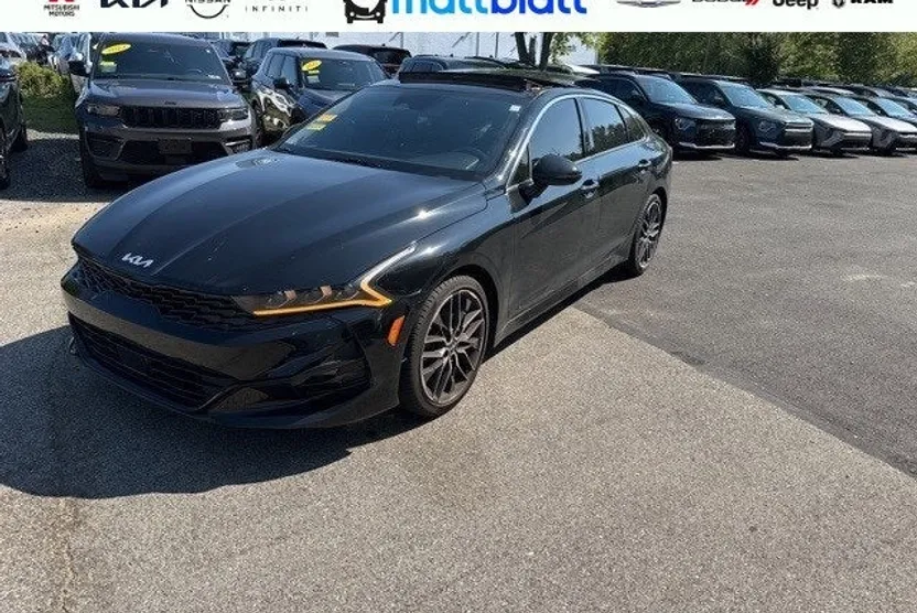 2023 Kia K5 GT photo 1