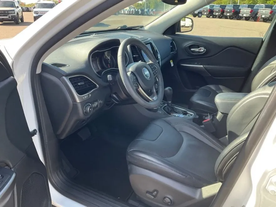 2022 Jeep Cherokee Limited photo 1