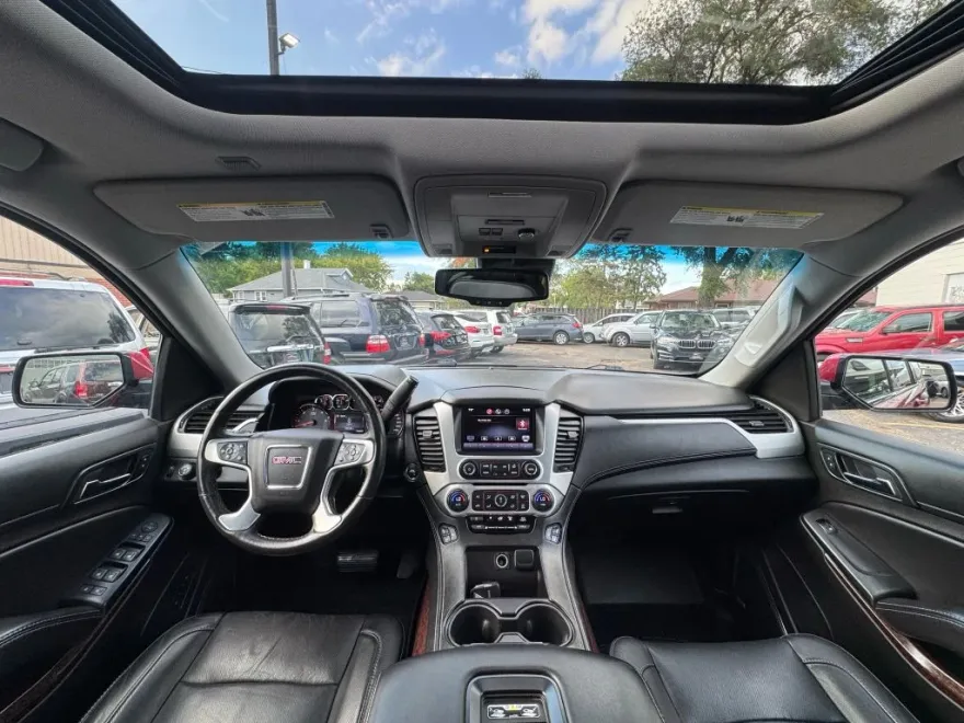 2015 Gmc Yukon XL SLT photo 1