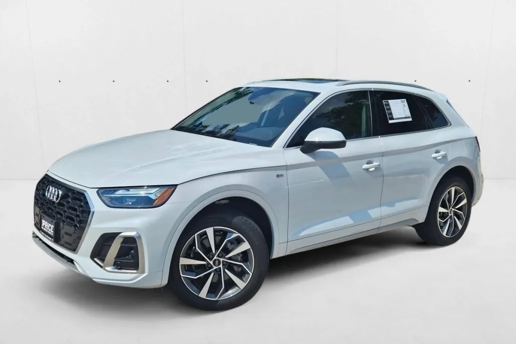 2024 Audi Q5 45 S line Premium photo 1
