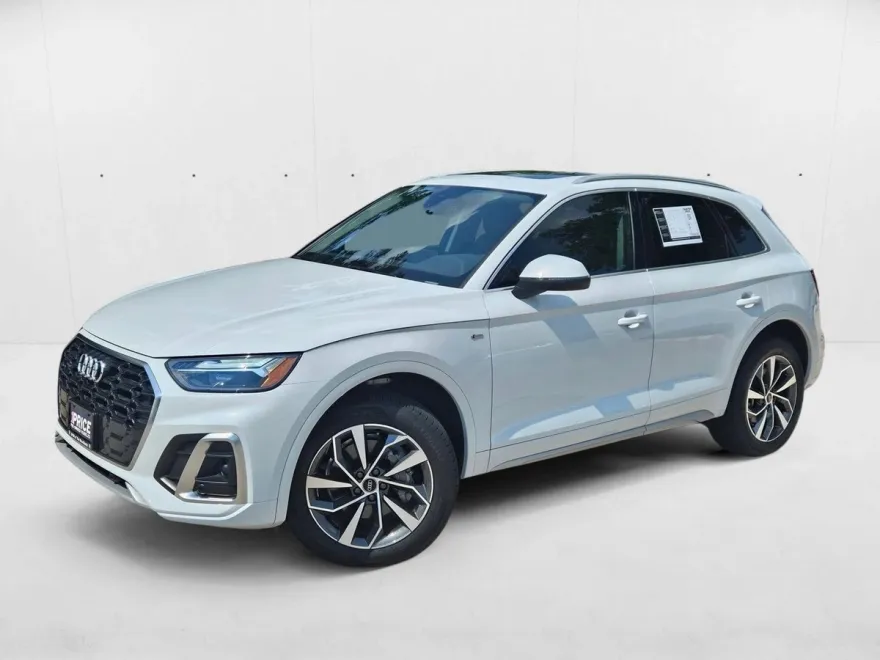 2024 Audi Q5 45 S line Premium photo 1