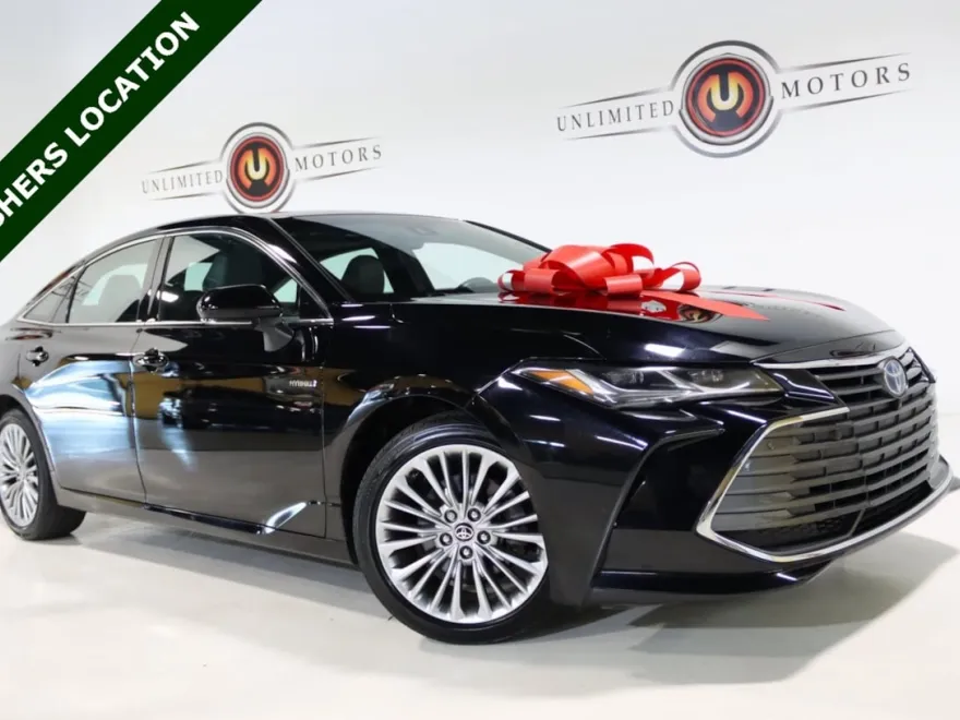 2021 Toyota Avalon Hybrid Limited photo 1