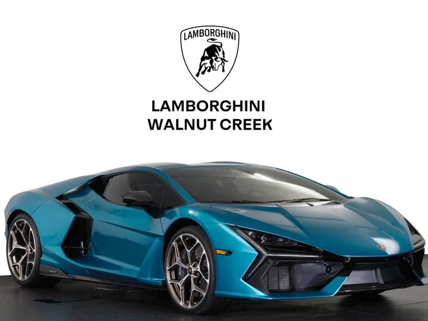 2025 Lamborghini Revuelto photo 1