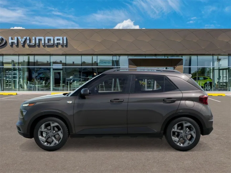 2025 Hyundai Venue SEL photo 1