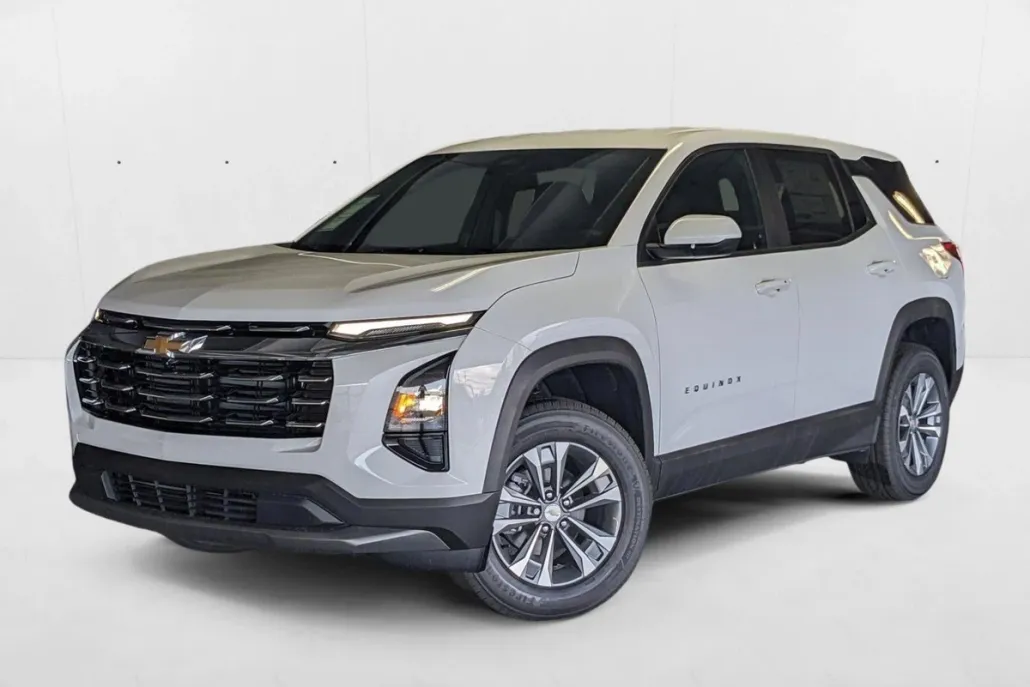 2026 Chevrolet Equinox LT photo 1