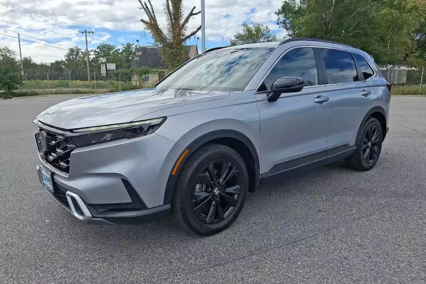 2023 Honda CR-V Hybrid Sport Touring photo 1