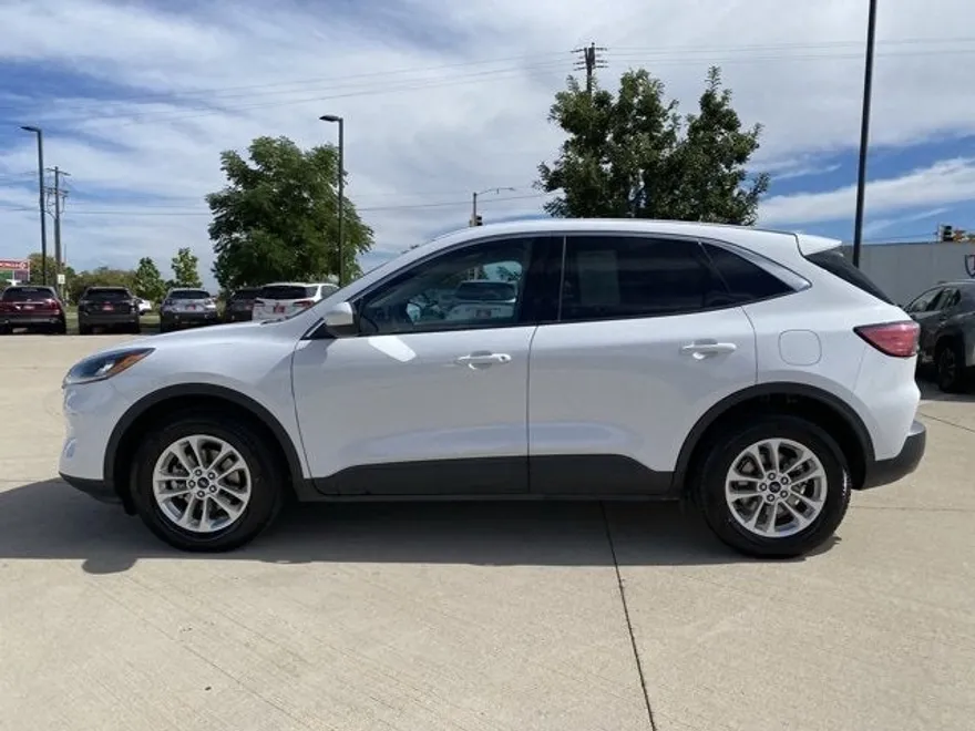2020 Ford Escape SE photo 1
