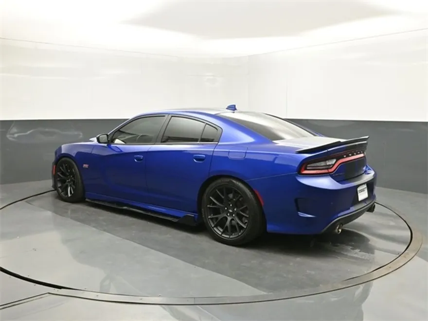2019 Dodge Charger R/T Scat Pack photo 1