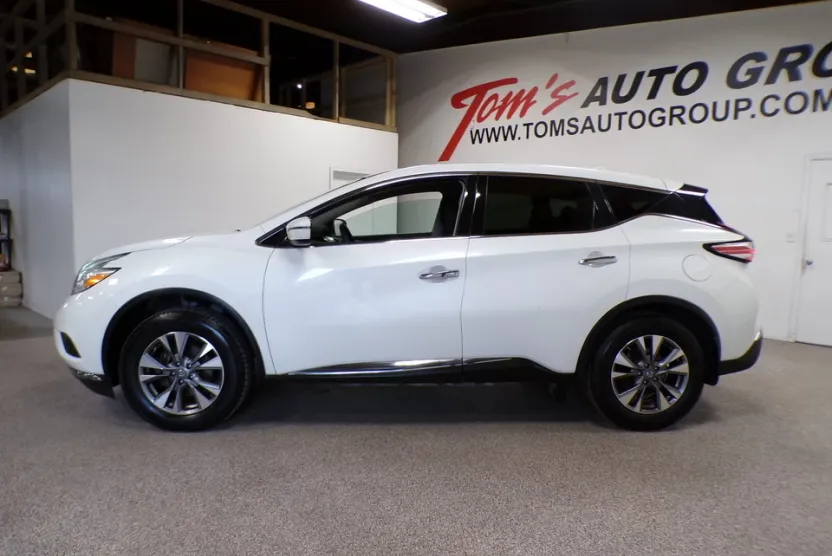 2016 Nissan Murano S photo 1