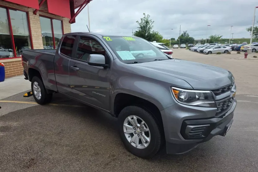 2022 Chevrolet Colorado LT photo 1
