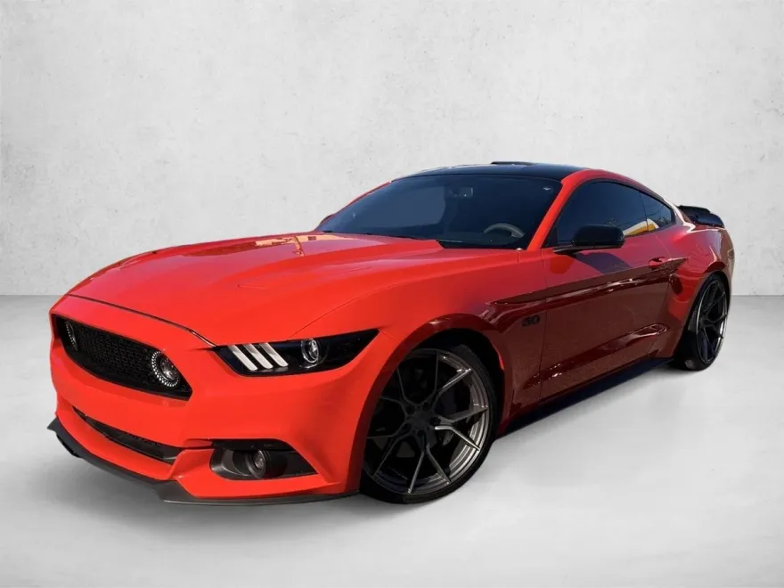 2017 Ford Mustang GT photo 1