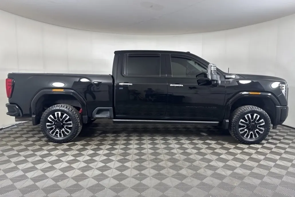 2024 Gmc Sierra HD Denali Ultimate photo 1