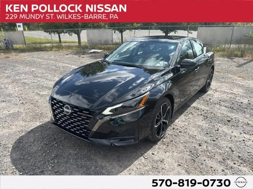 2025 Nissan Altima SR photo 1