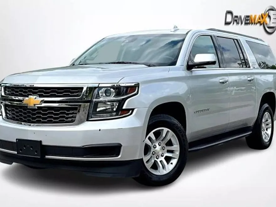 2020 Chevrolet Suburban LT photo 1