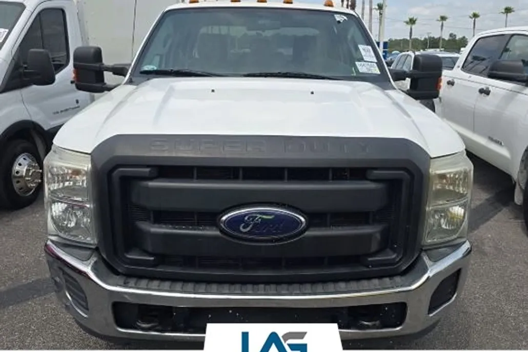 2013 Ford F-350 XL photo 1