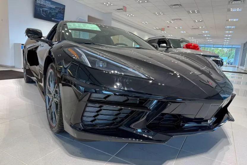 2026 Chevrolet Corvette Stingray 1LT Convertible photo 1