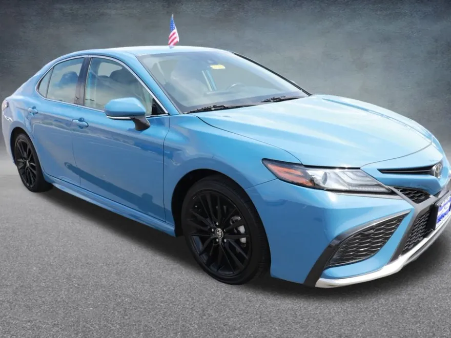 2023 Toyota Camry XSE photo 1