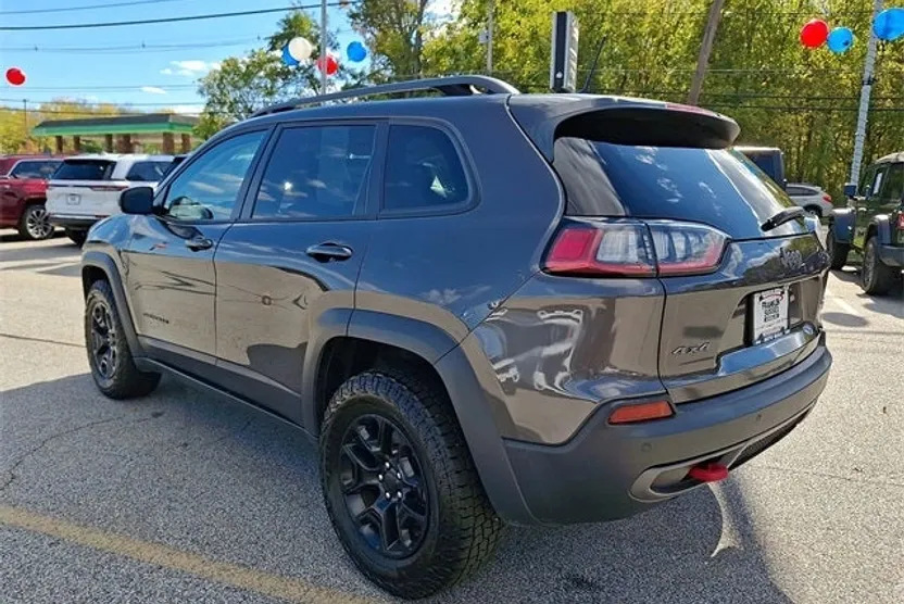 2021 Jeep Cherokee Trailhawk photo 1