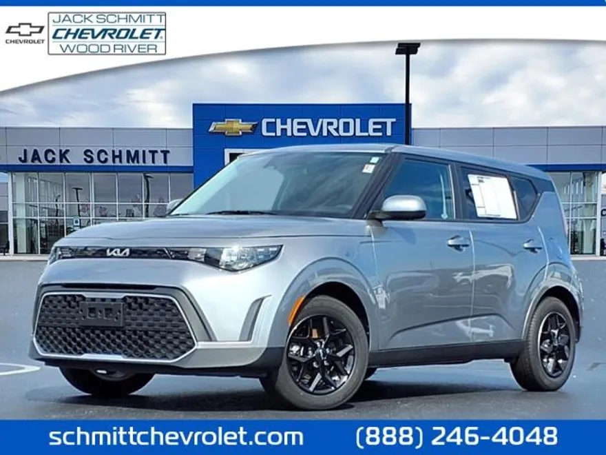 2024 Kia Soul LX photo 1