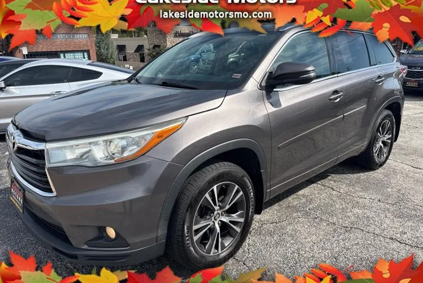 2016 Toyota Highlander XLE photo 1