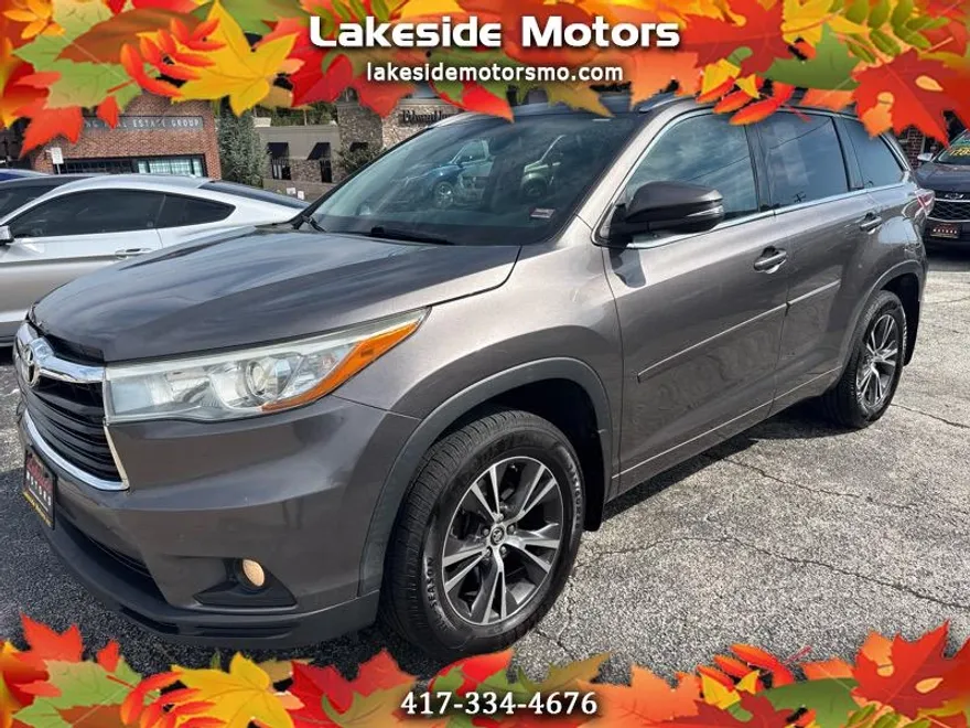 2016 Toyota Highlander XLE photo 1