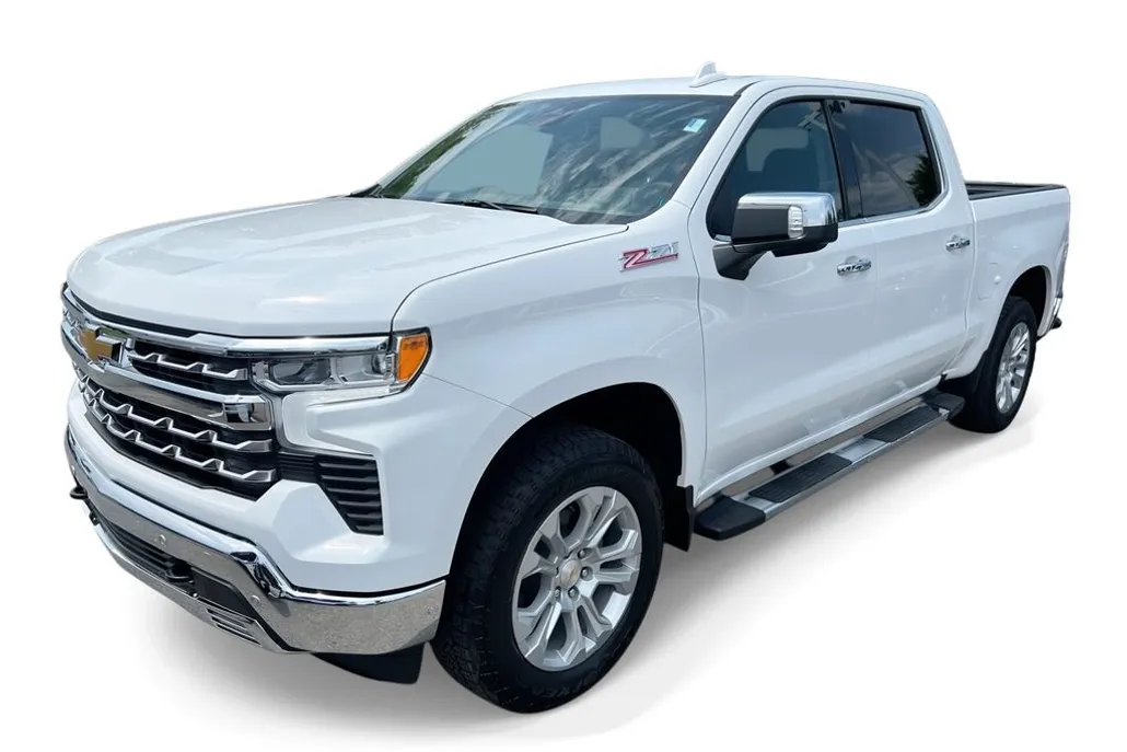 2025 Chevrolet Silverado 1500 LTZ photo 1